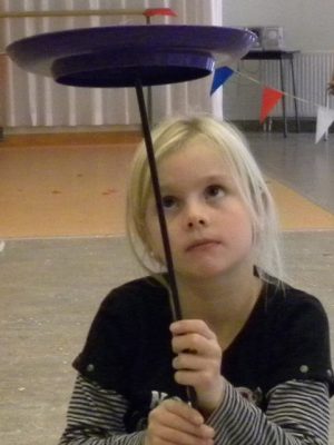 [b60] Jongleerset economic