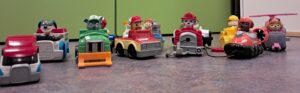 [f106] Paw Patrol actiefiguren in hun auto's